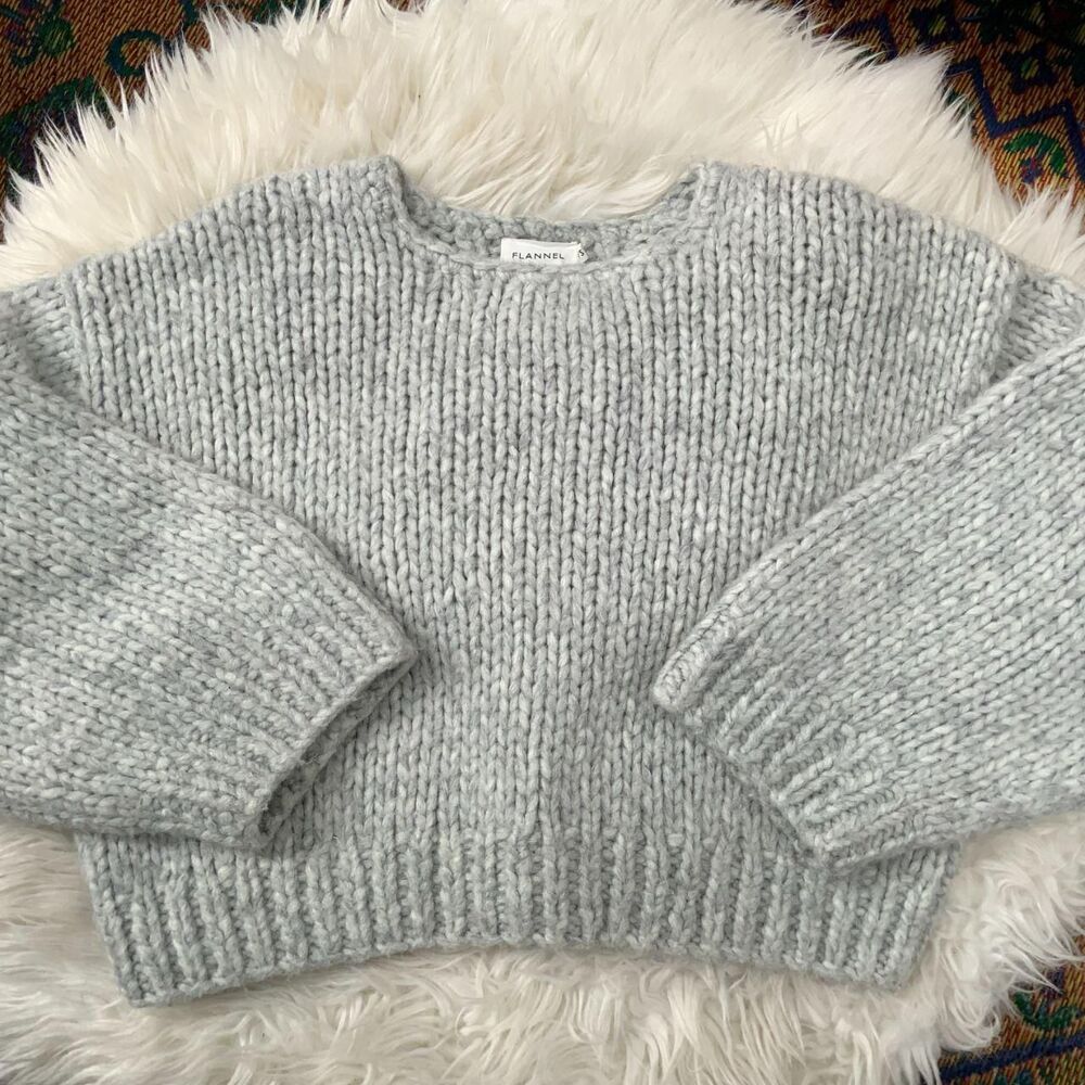 FLANNEL Women's Grey Chunky Knit Sweater